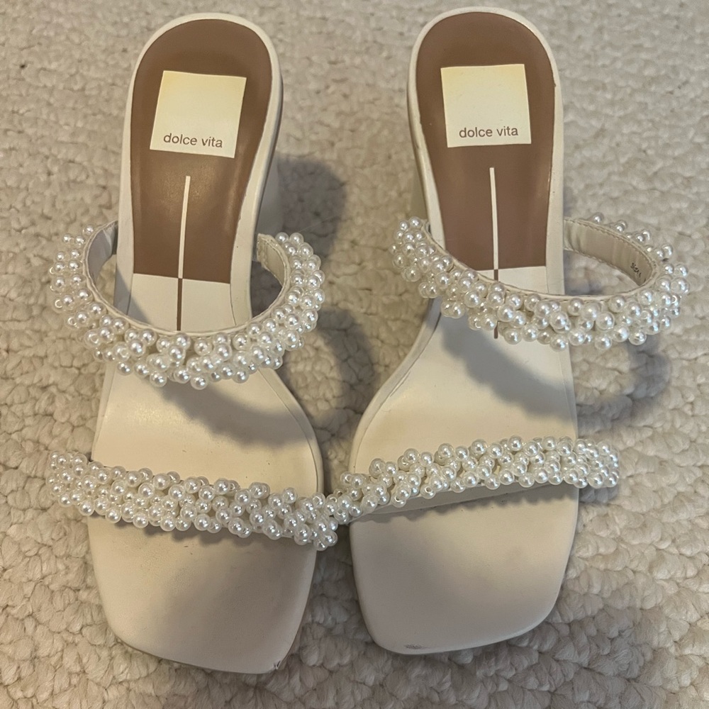 Dolce Vita Pearl sandals